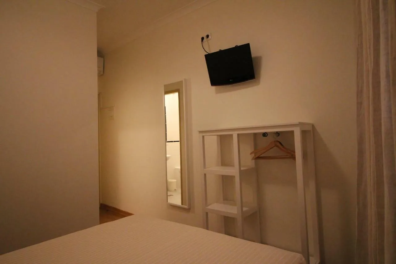 Milanesa Guest House Lisbon 2*,